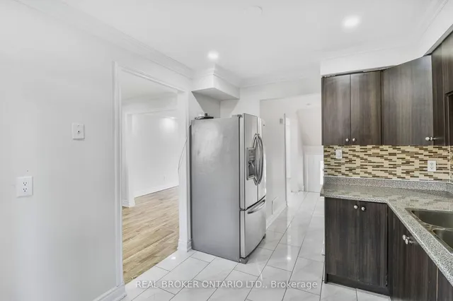 Additional property image - 7475 Goreway Dr Unit 58