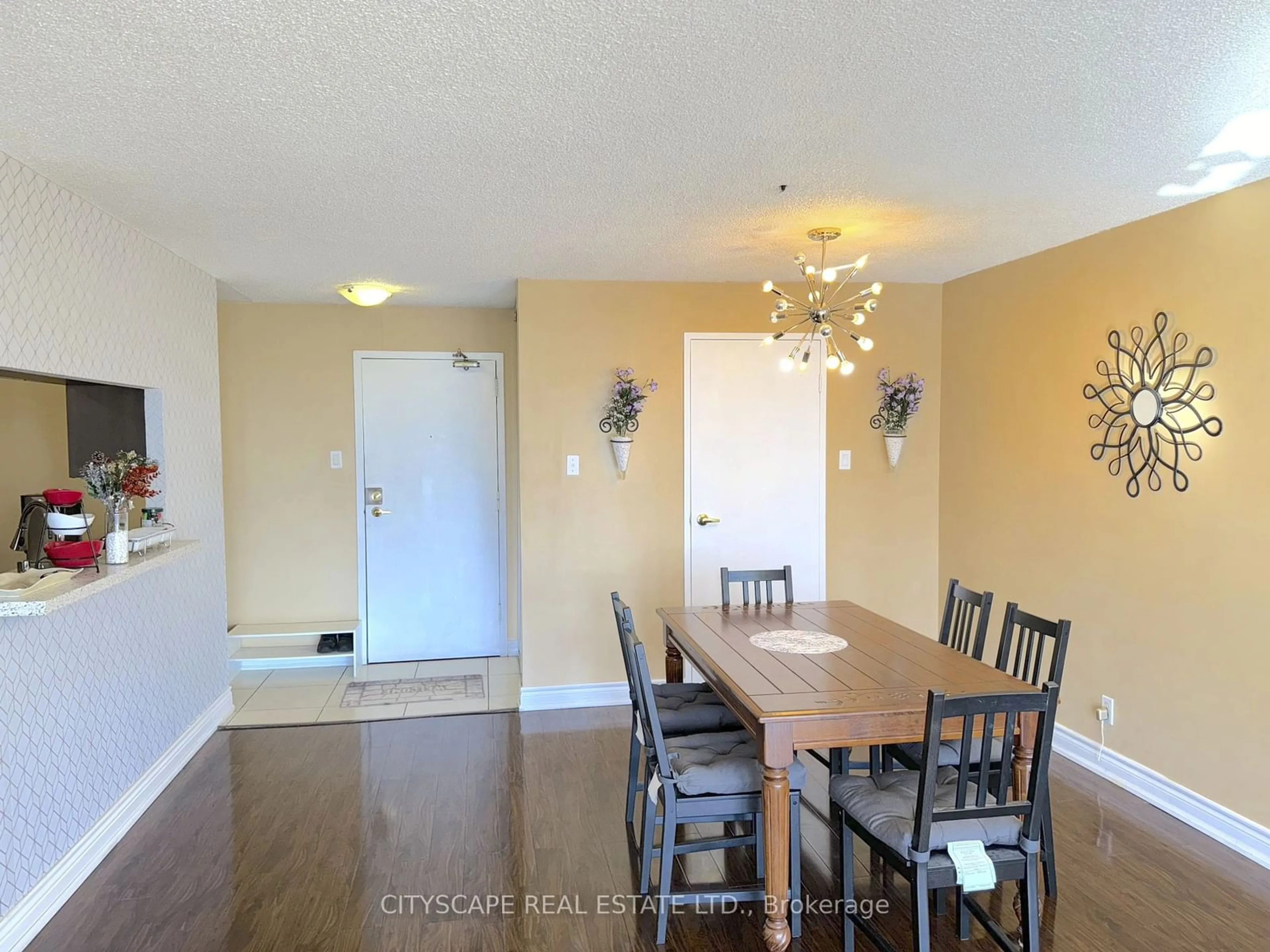 Dining room, wood floors, cottage for 25 Trailwood Dr #1108, Mississauga Ontario L4Z 3K9