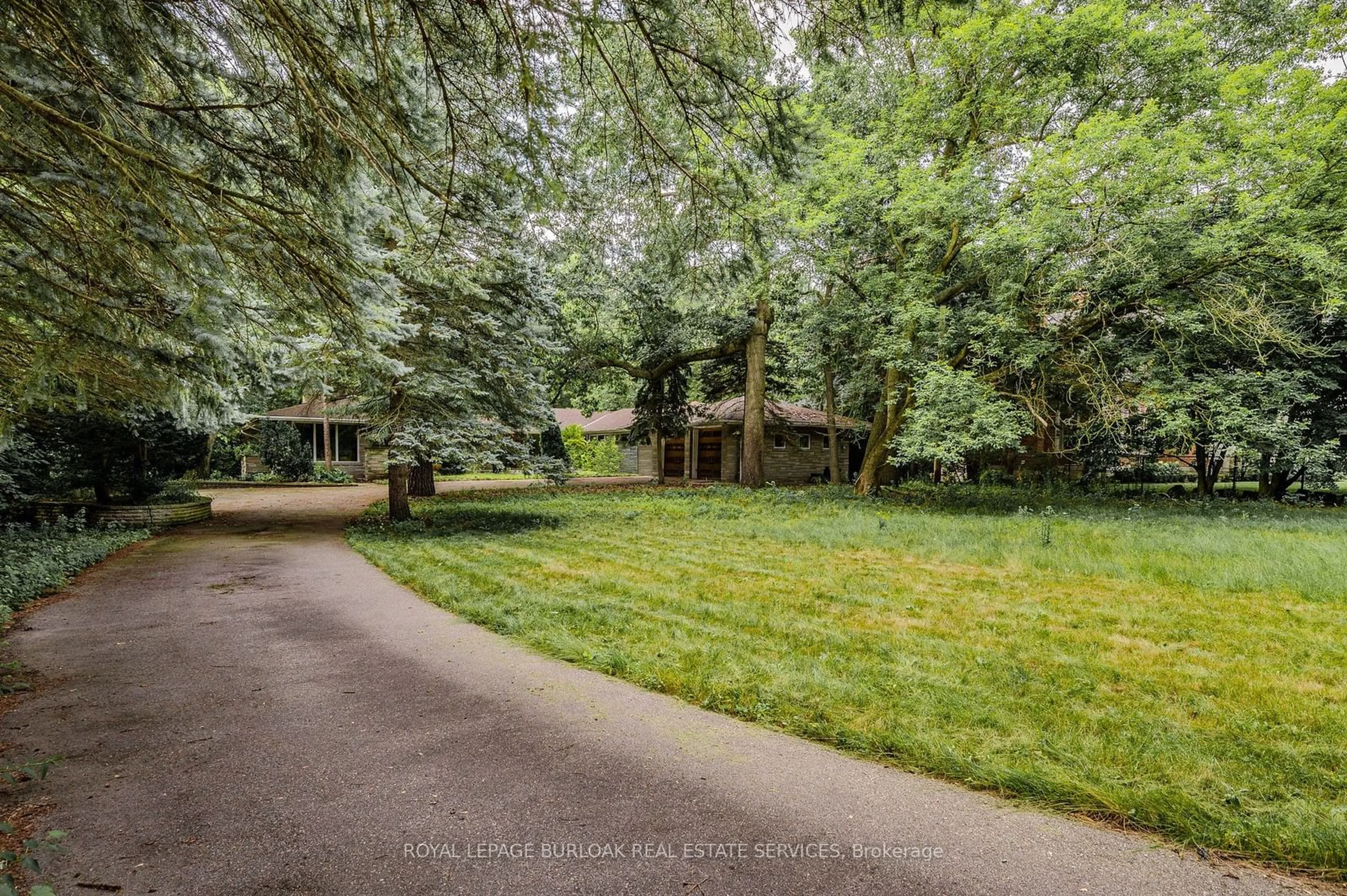 Patio, the fenced backyard for 3 Edgehill Rd, Toronto Ontario M9A 4N1