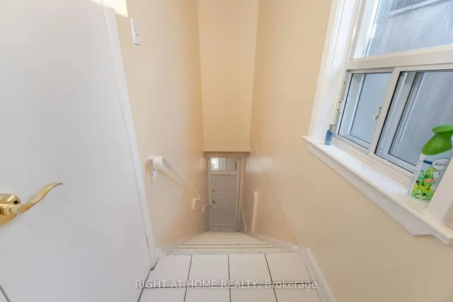 Additional property image - 46 Kenora Cres