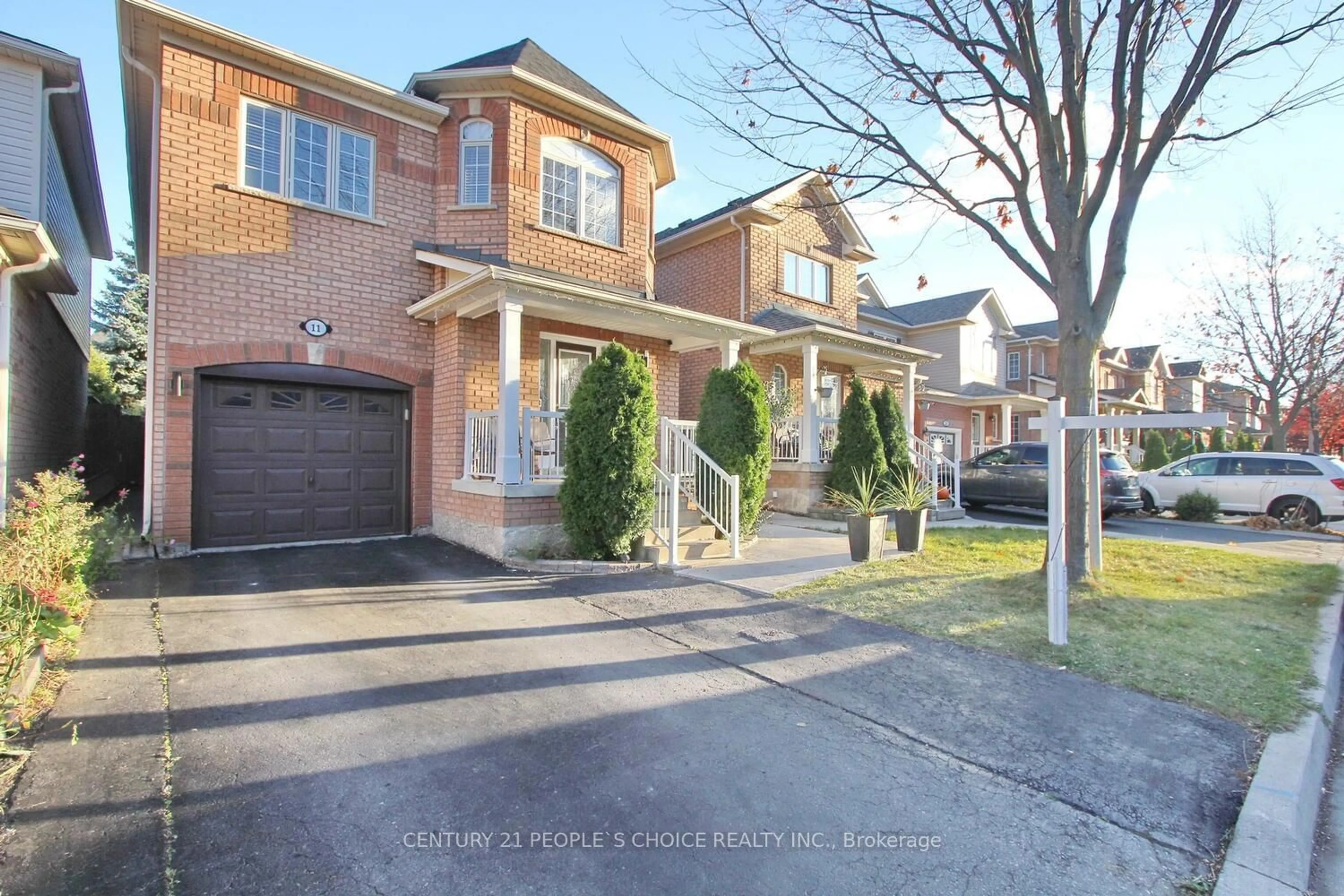 A pic from exterior of the house or condo, the street view for 11 Gabrielle Dr, Brampton Ontario L7A 2A3