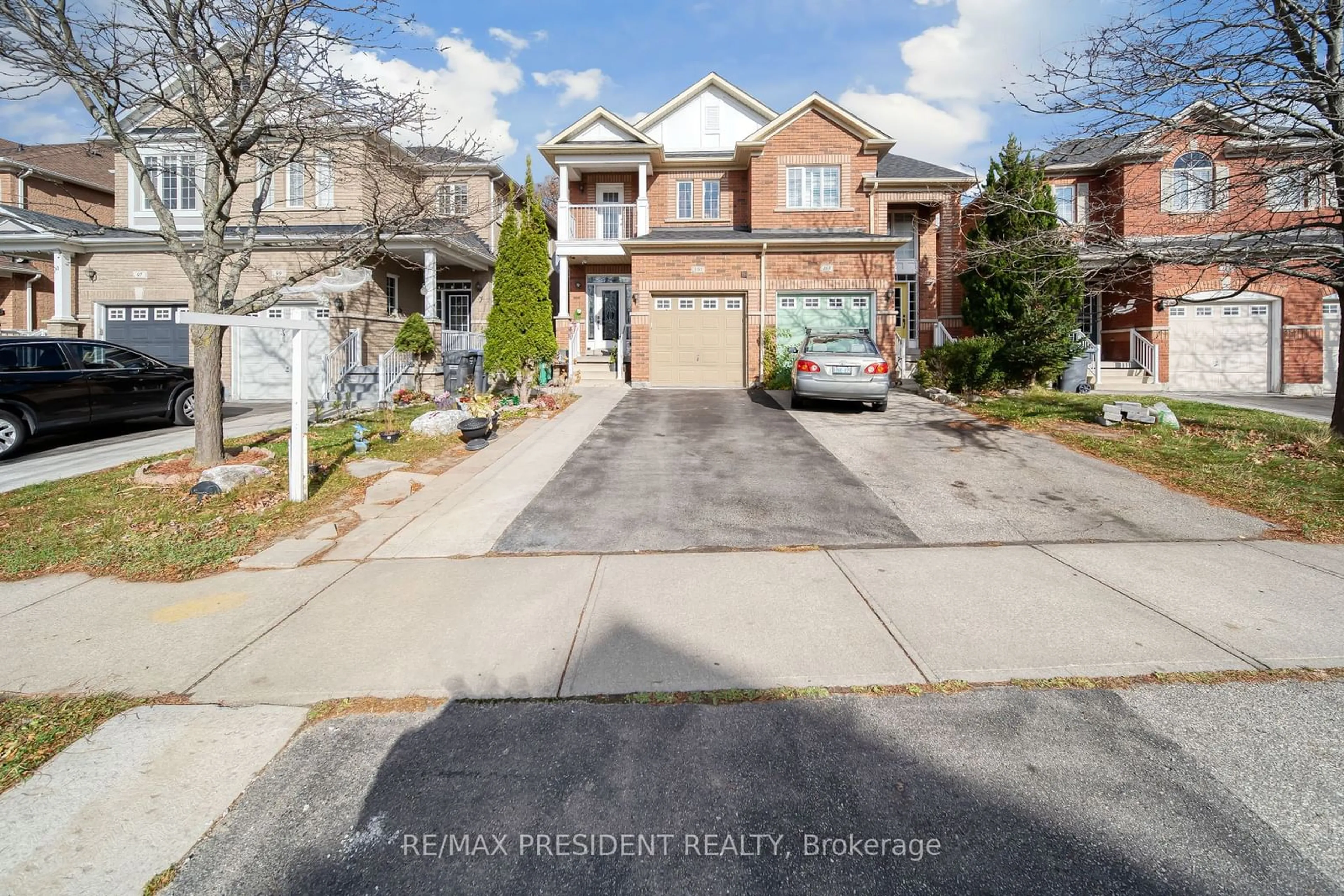 A pic from exterior of the house or condo, the street view for 101 Seahorse Ave, Brampton Ontario L6V 4N5