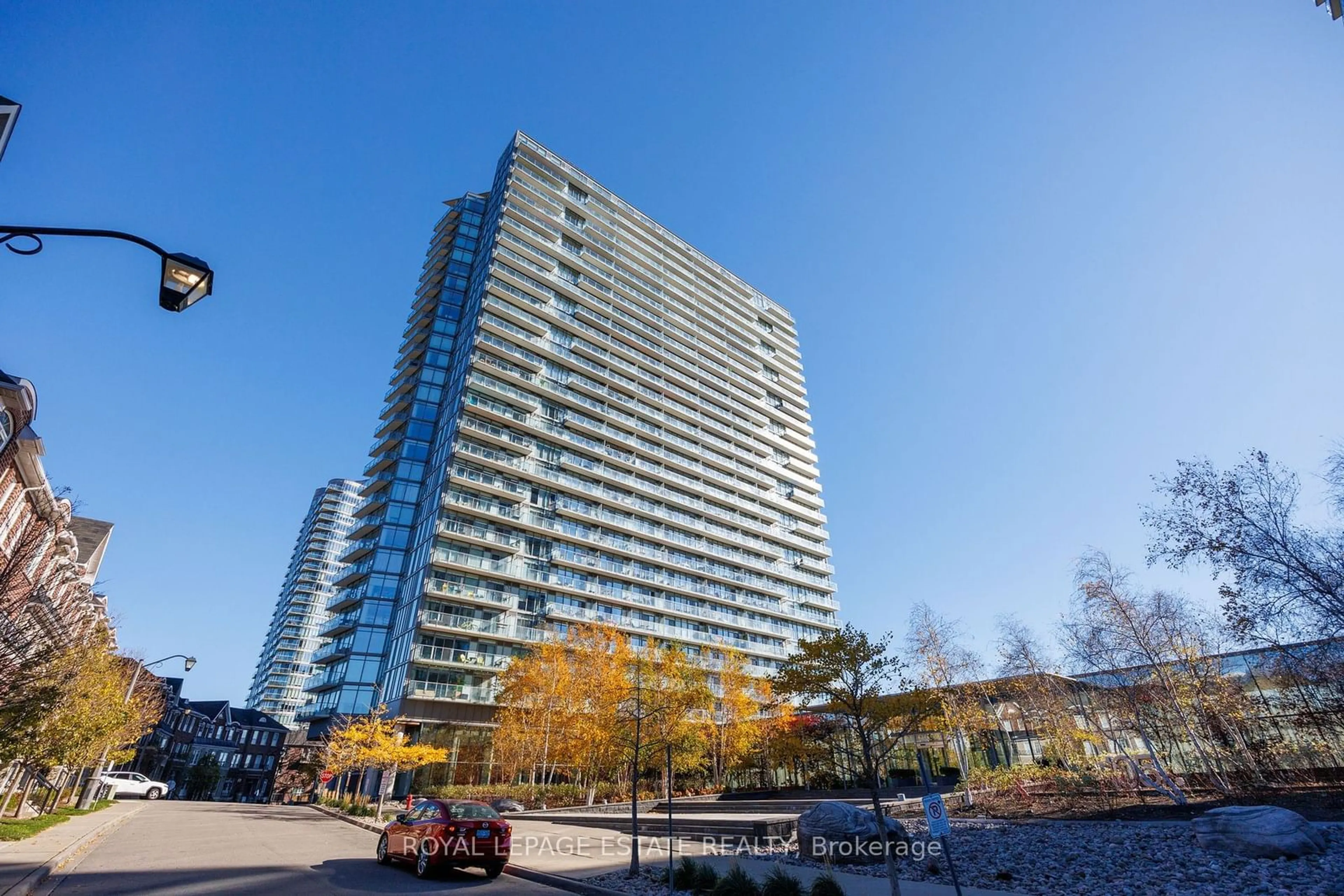 A pic from exterior of the house or condo, the front or back of building for 103 The Queensway #2212, Toronto Ontario M6S 5B3