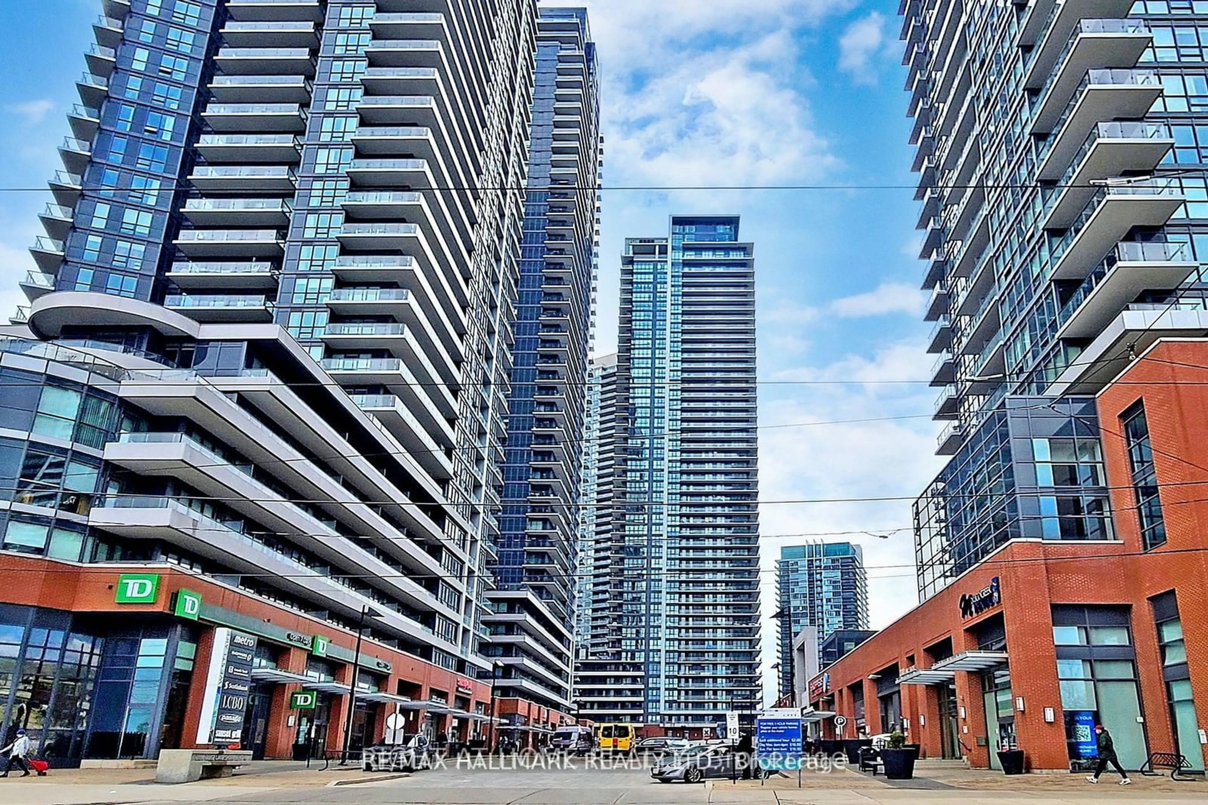 A pic from exterior of the house or condo, the view of city buildings for 36 Park Lawn Rd #305, Toronto Ontario M8V 0E5