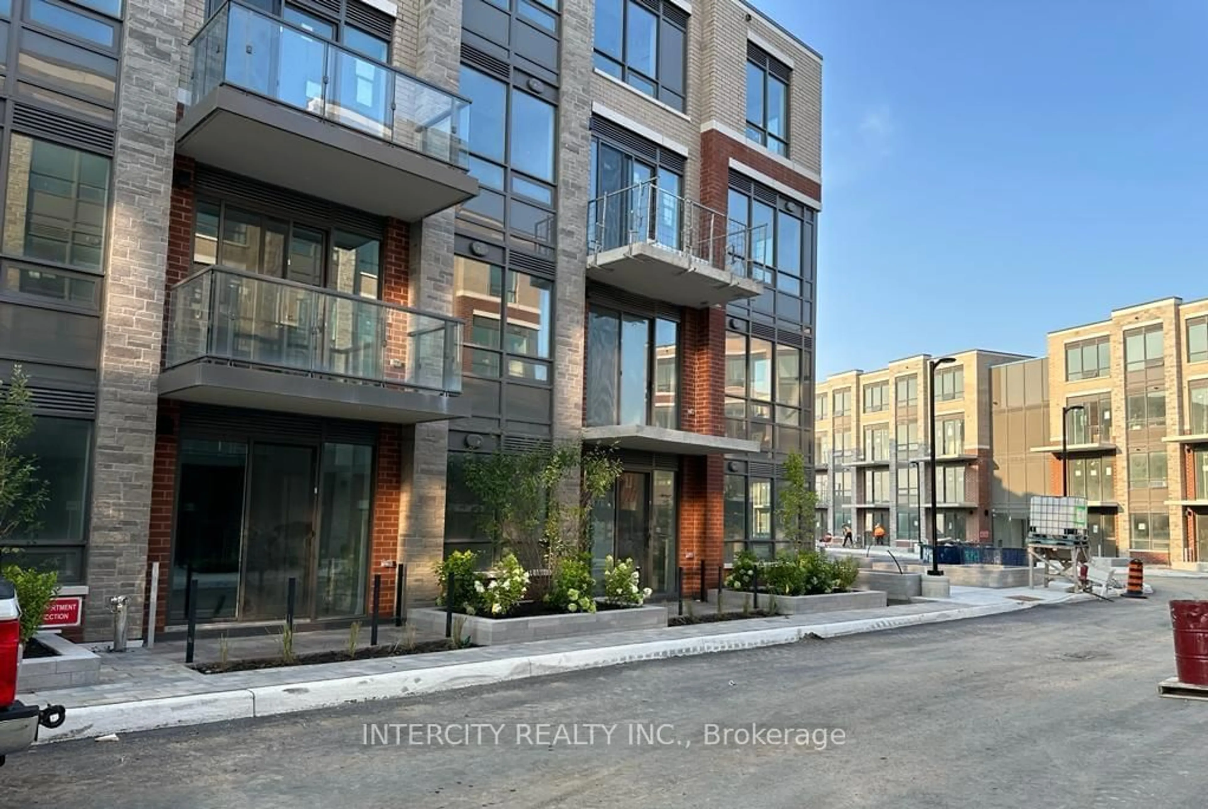 A pic from exterior of the house or condo, the front or back of building for 85 Attmar Dr #225, Brampton Ontario L6P 0Y6