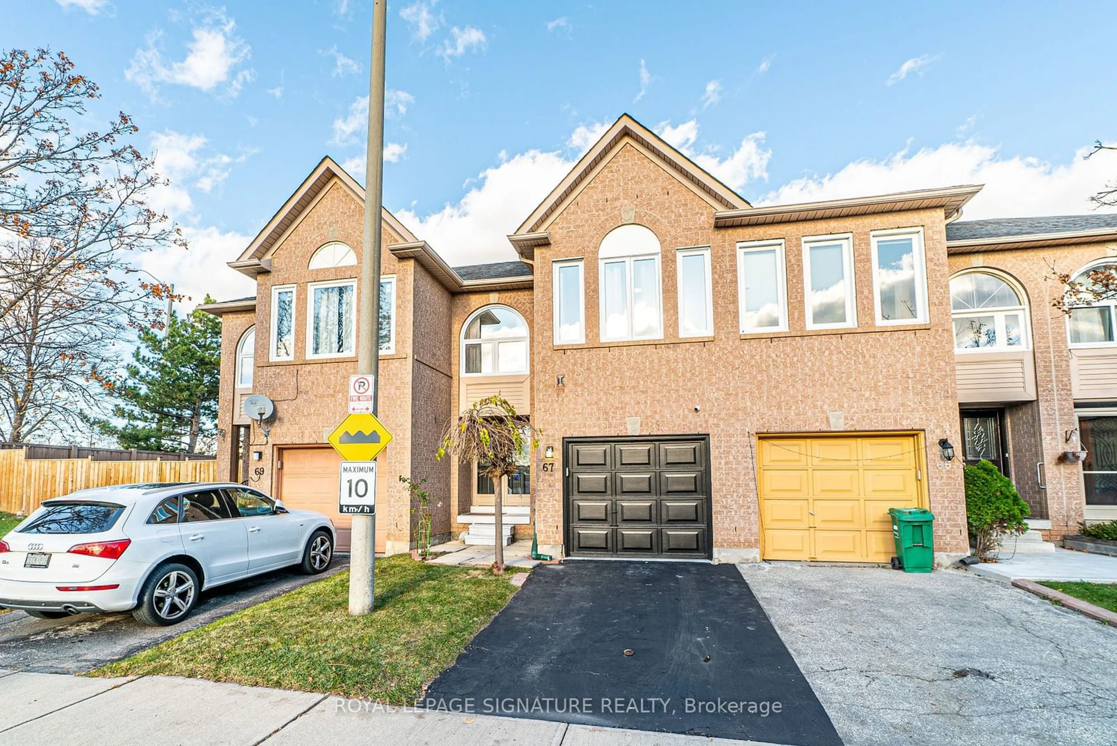 Home with brick exterior material for 67 Goldenlight Circ #41, Brampton Ontario L6X 4N6