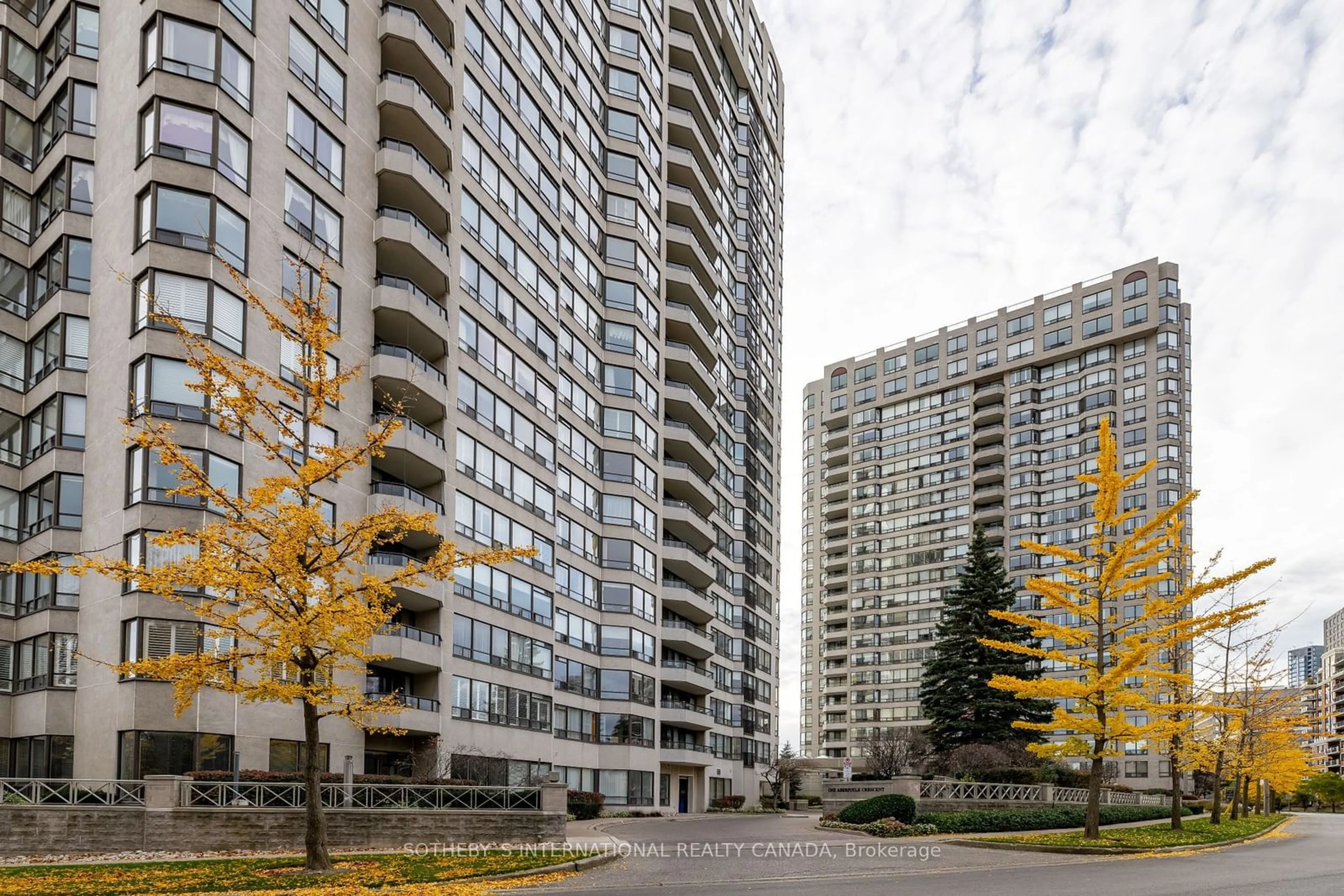 A pic from exterior of the house or condo, the front or back of building for 1 Aberfoyle Cres #PH03, Toronto Ontario M8X 2X8