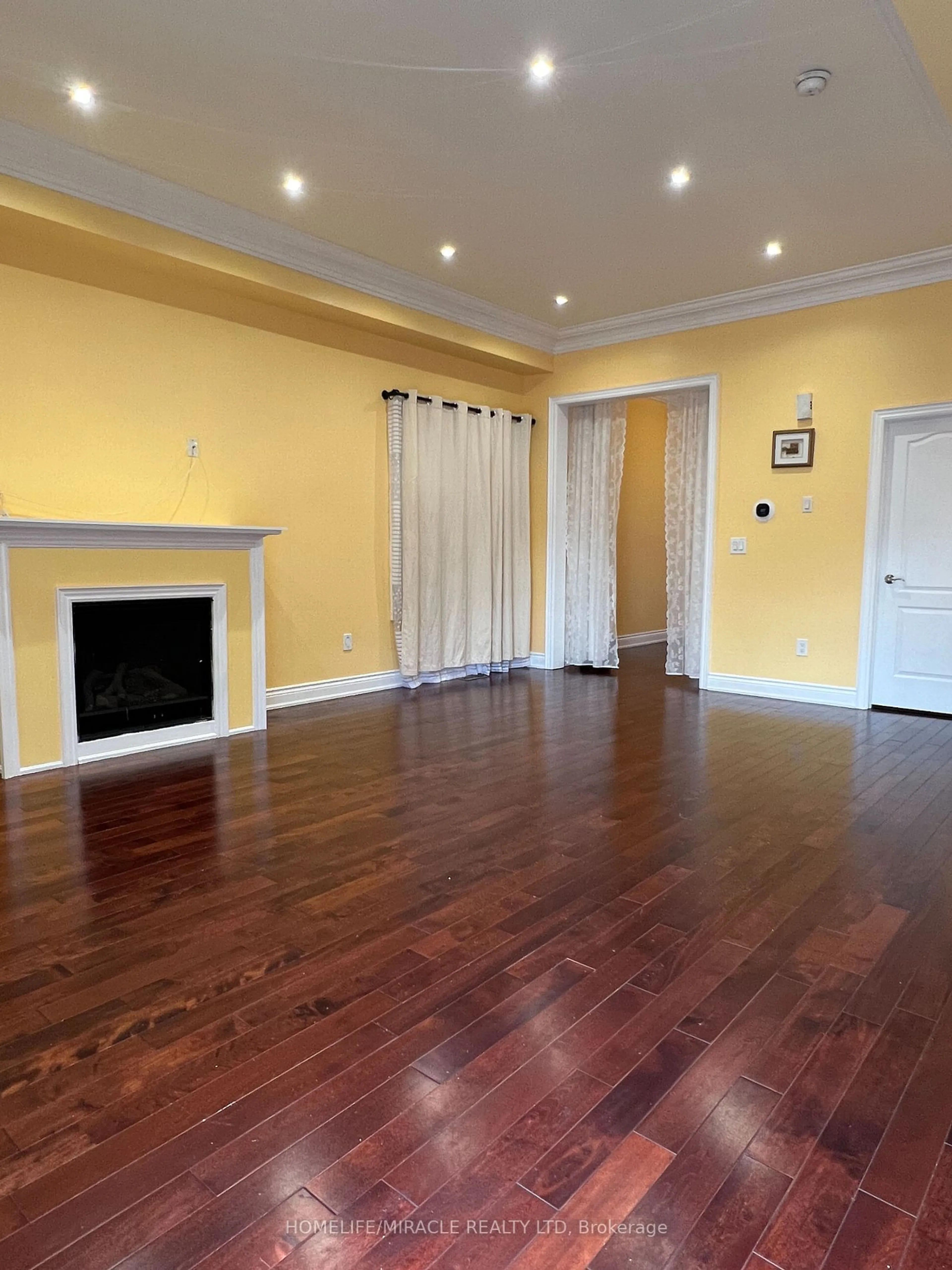 A pic of a room, wood floors for 3056 Mcnaughton Ave, Mississauga Ontario L4T 1R7