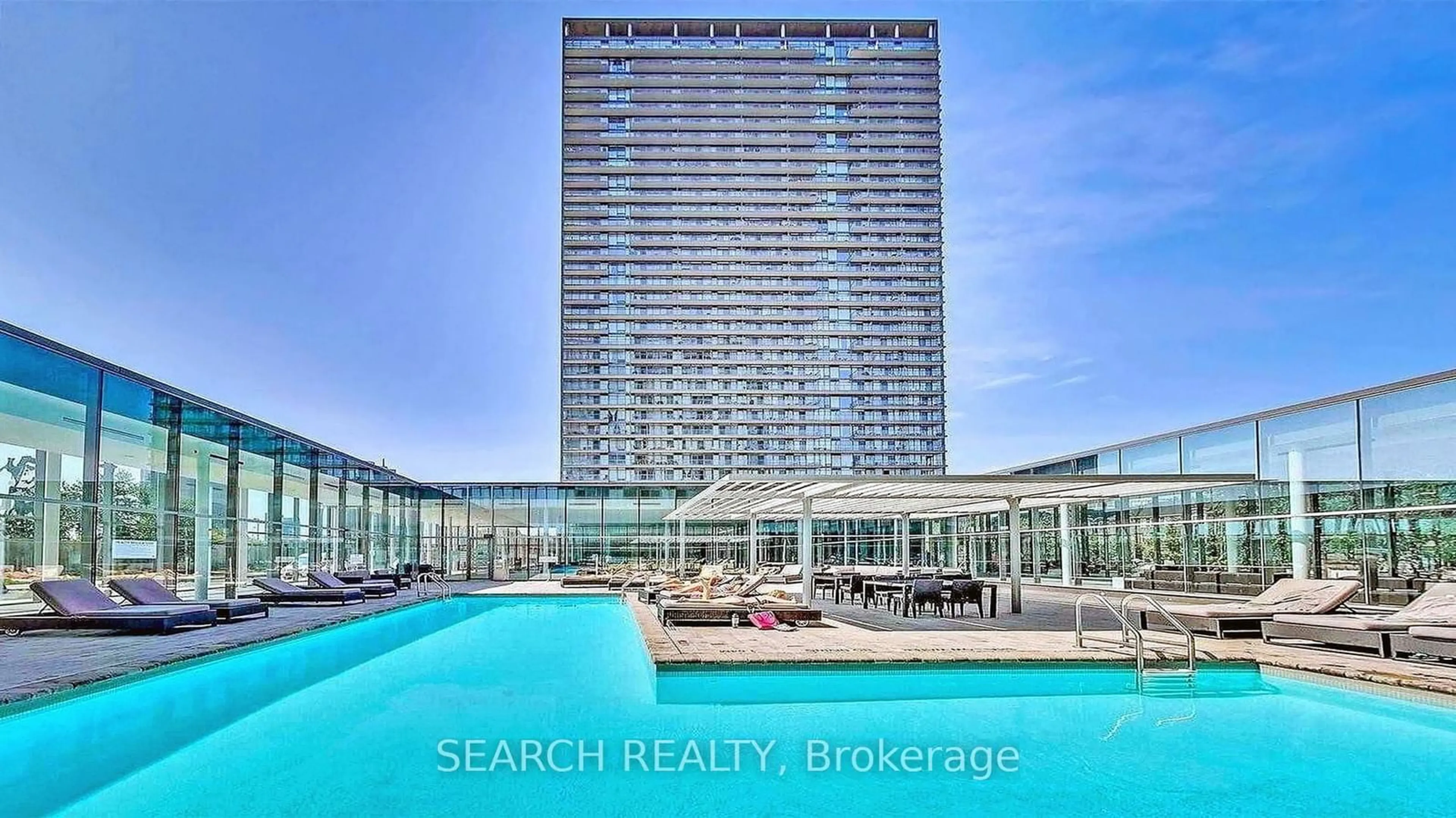 Indoor or outdoor pool for 103 The Queensway Ave #913, Toronto Ontario M6S 5B3