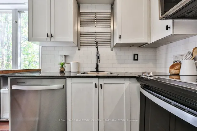 Additional property image - 22 Laidlaw St Unit 1233B