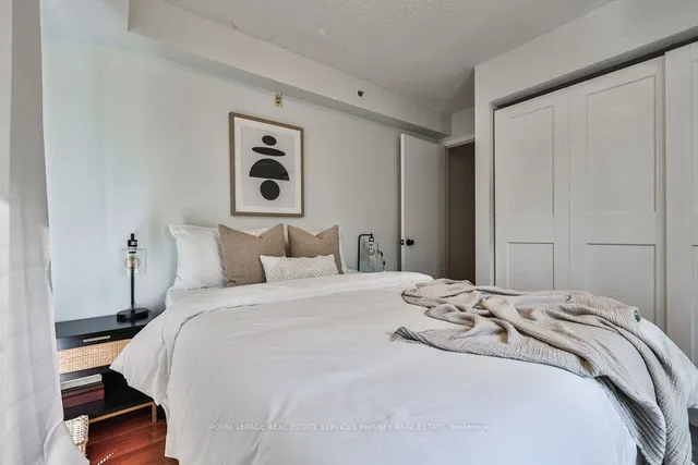 Additional property image - 22 Laidlaw St Unit 1233B