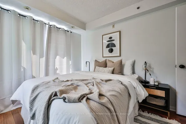 Additional property image - 22 Laidlaw St Unit 1233B
