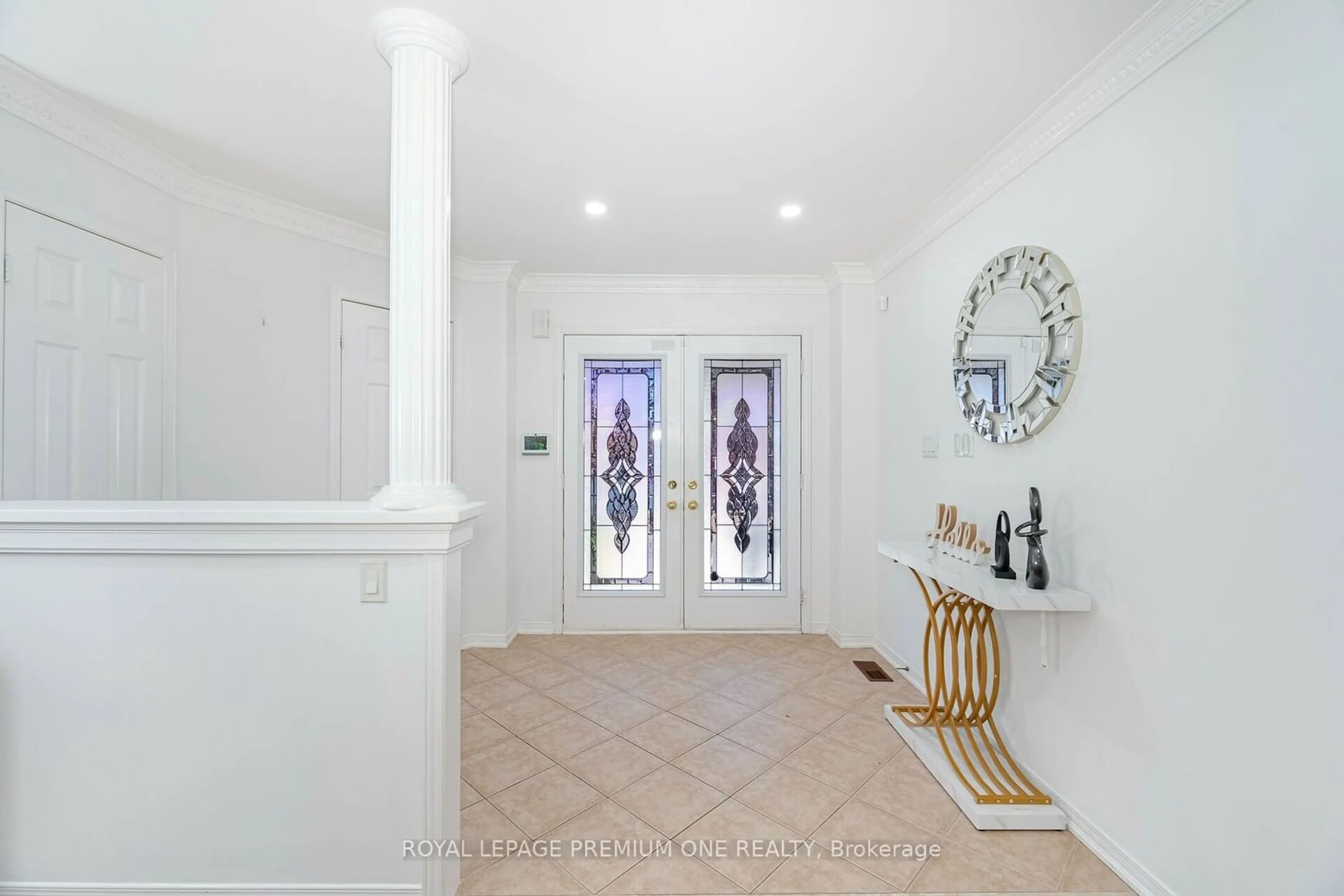 Indoor entryway, ceramic floors for 9 Ann McKee St, Caledon Ontario L7C 0H1