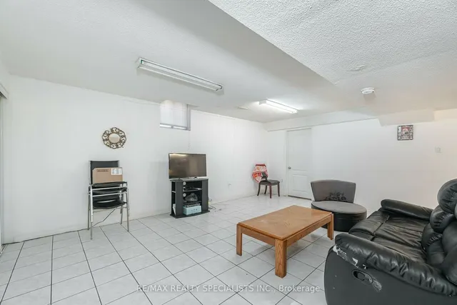 Additional property image - 9 Whitewash Way