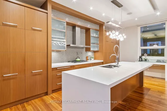 Additional property image - 1414 Amber Cres