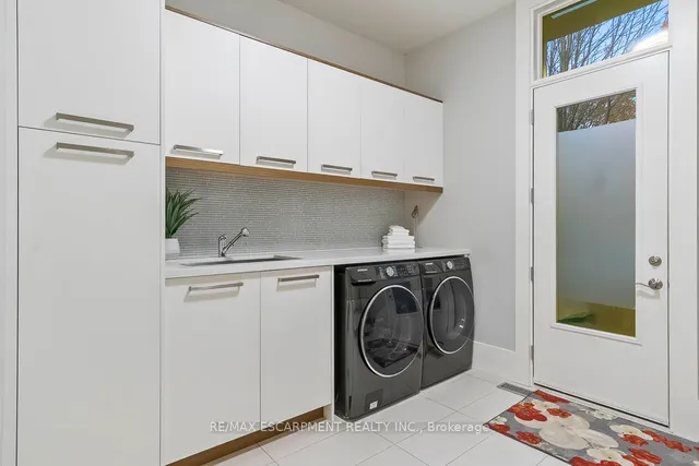 Additional property image - 1414 Amber Cres