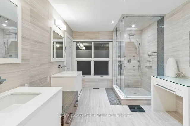 Additional property image - 1414 Amber Cres