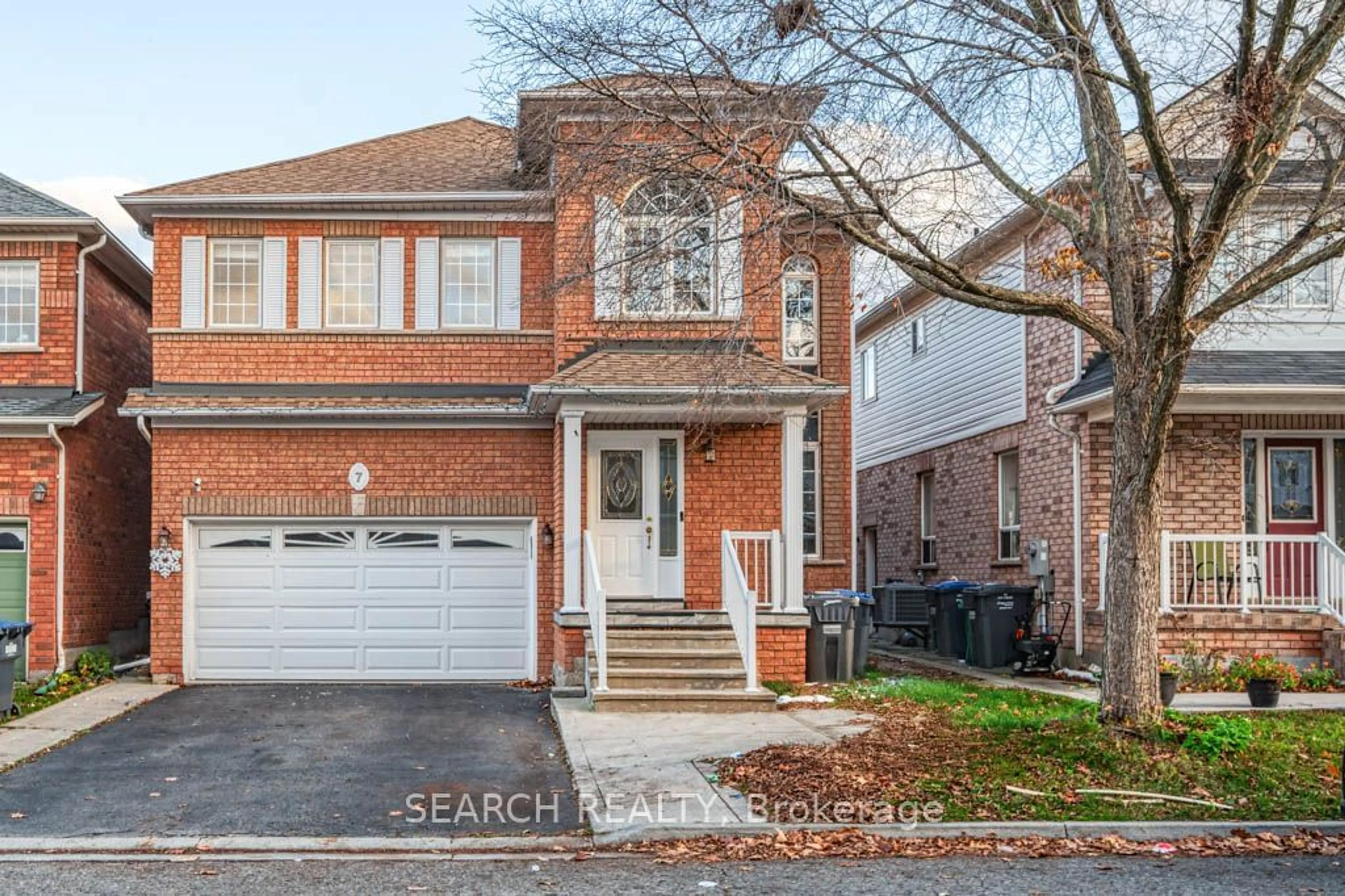 A pic from exterior of the house or condo, the street view for 7 Gabrielle Dr, Brampton Ontario L7A 2A3