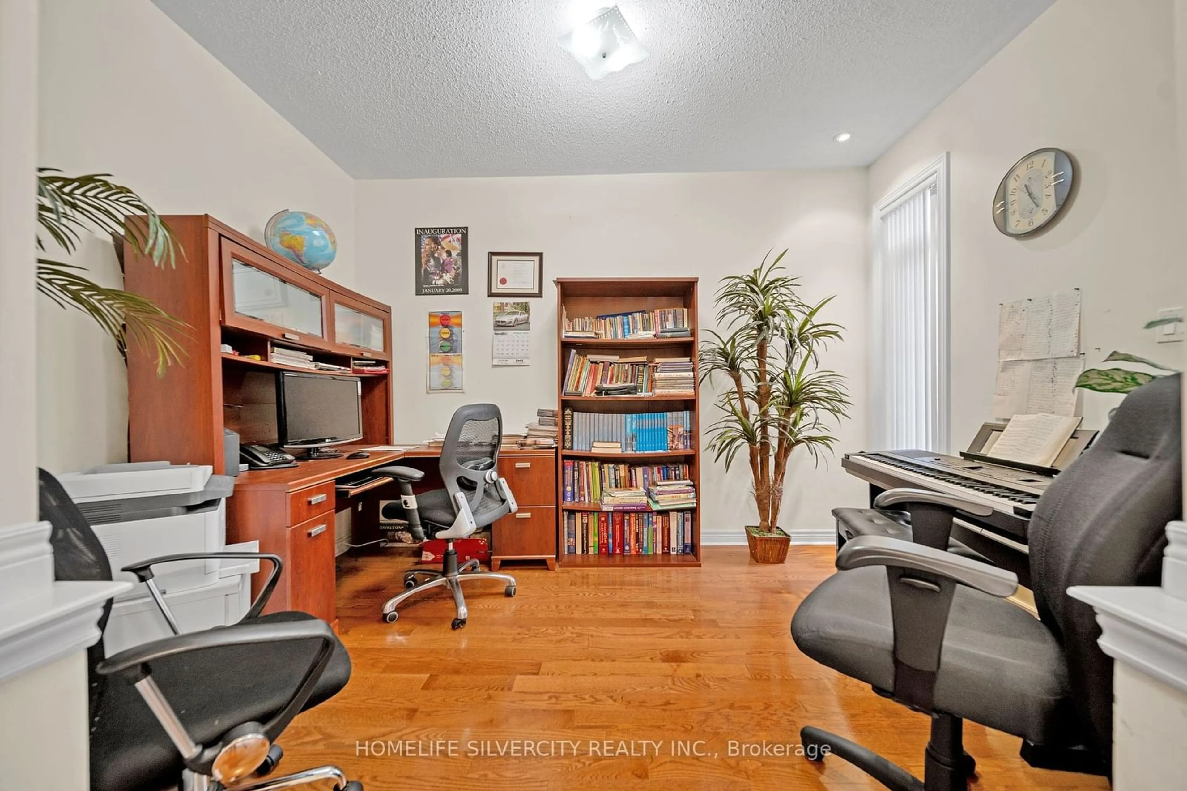 Other indoor space, wood floors for 36 Beckenham Rd, Brampton Ontario L6P 2L7