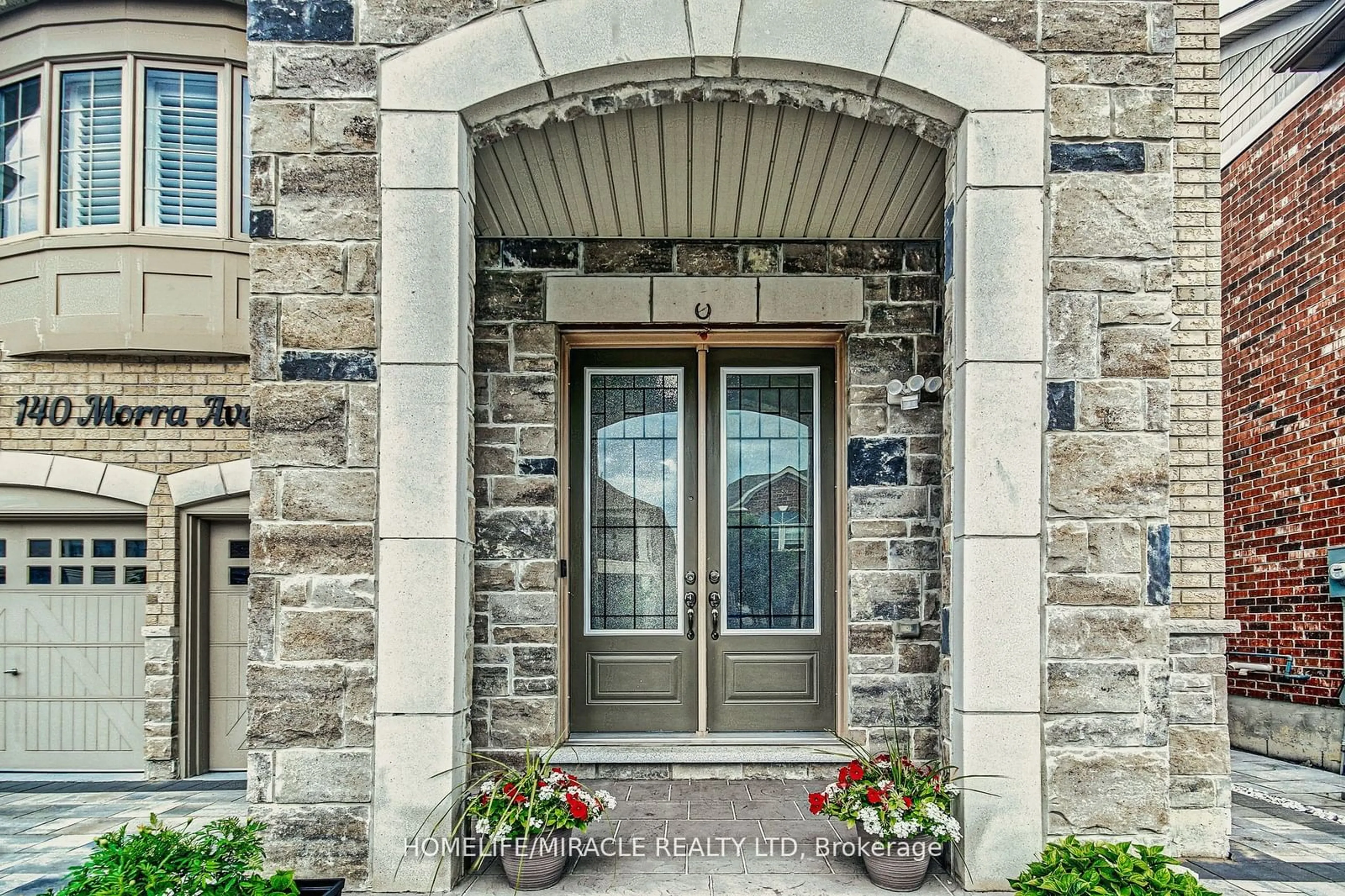 Indoor entryway, ceramic floors for 140 Morra Ave, Caledon Ontario L7E 4K8