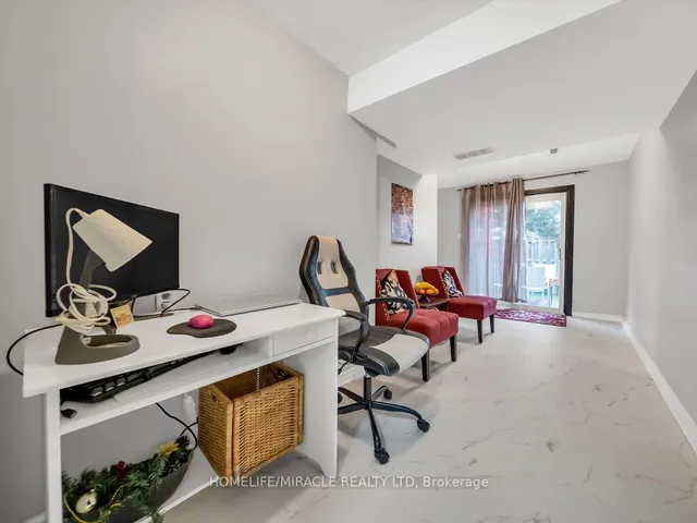 Additional property image - 24 Franklin Crt Unit 3