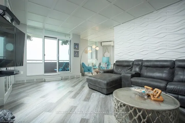 Additional property image - 5250 LAKESHORE Rd Unit 1504