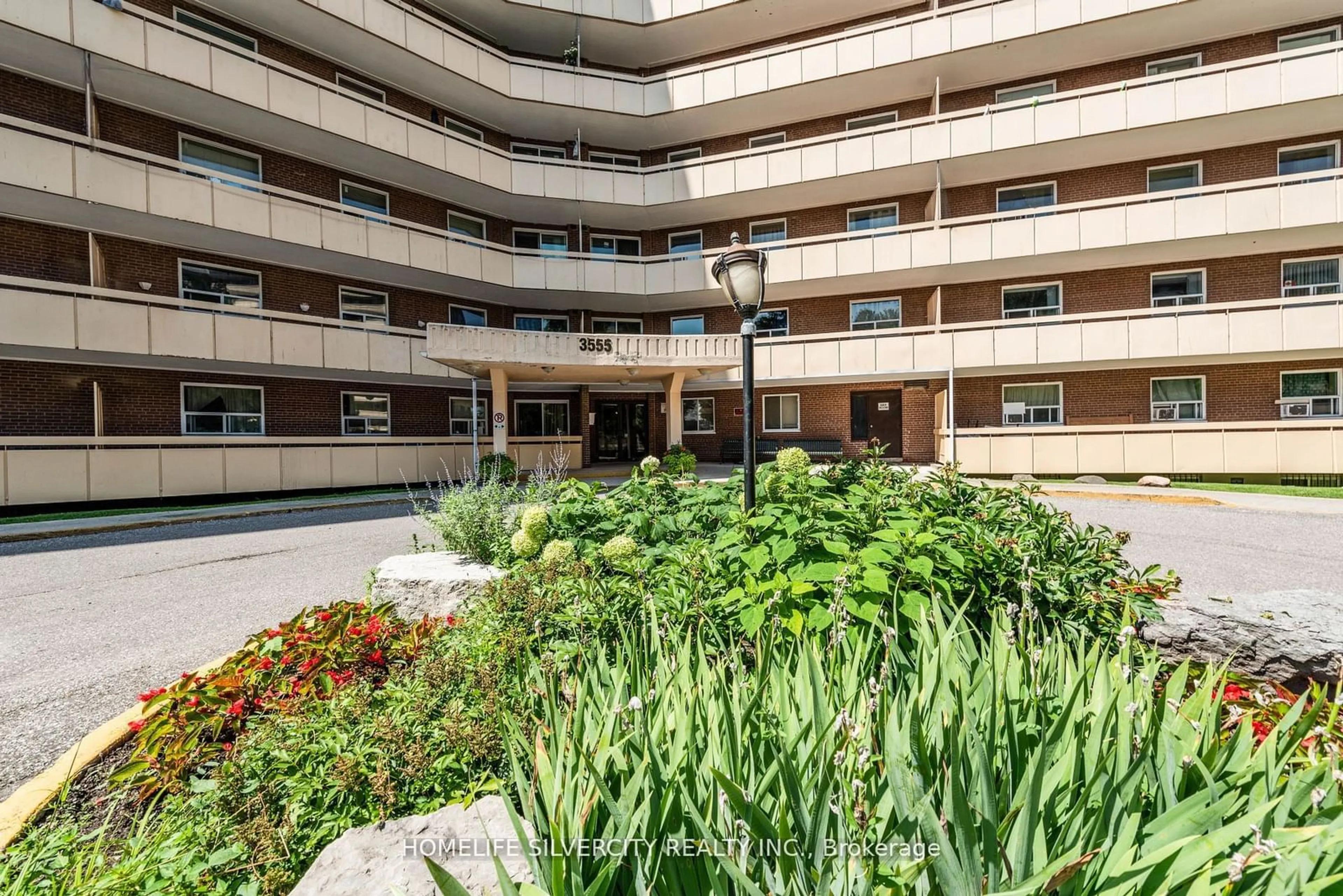 Indoor lobby, unknown floor for 3555 Derry Rd #605, Mississauga Ontario L4T 1B2