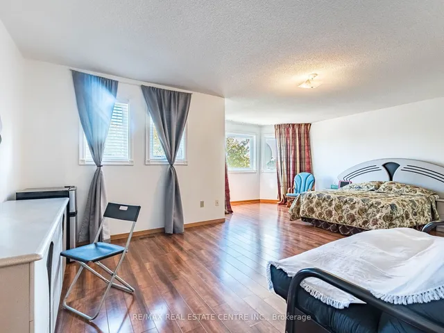 Additional image 23 of 433 Silverthorne Cres
