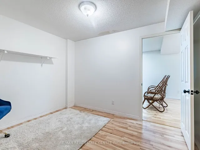 Additional image 9 of 433 Silverthorne Cres