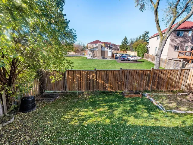 Primary image of 433 Silverthorne Cres