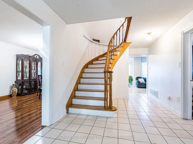 Additional image 36 of 433 Silverthorne Cres