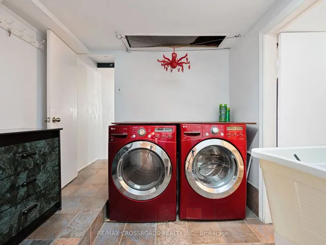 Additional property image - 92 Foxwell St