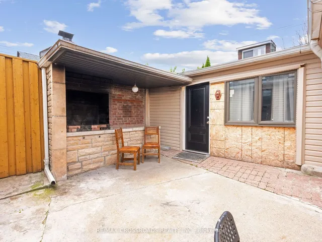 Additional property image - 92 Foxwell St