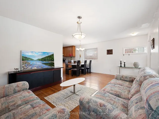 Additional property image - 92 Foxwell St