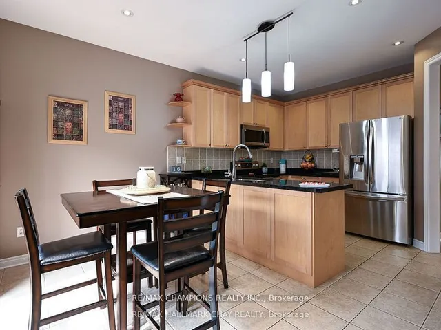 Additional property image - 104 Masters Green Cres