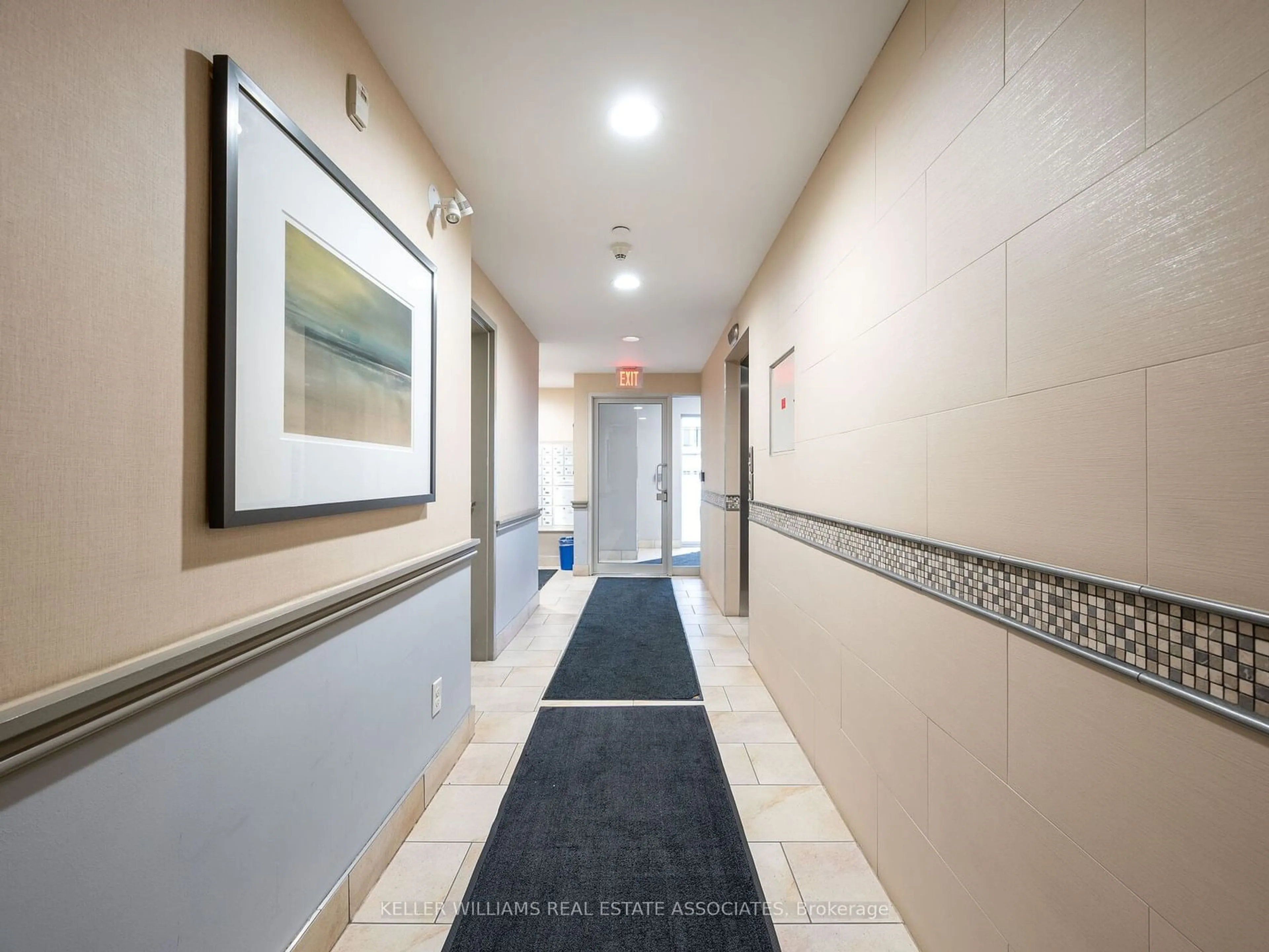 Indoor foyer, unknown floor for 3075 Thomas St #304, Mississauga Ontario L5M 0M4