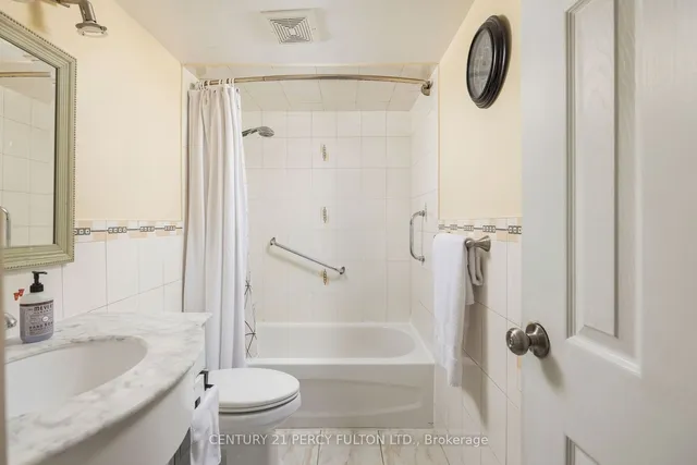 Additional property image - 5 Frith Rd Unit 201
