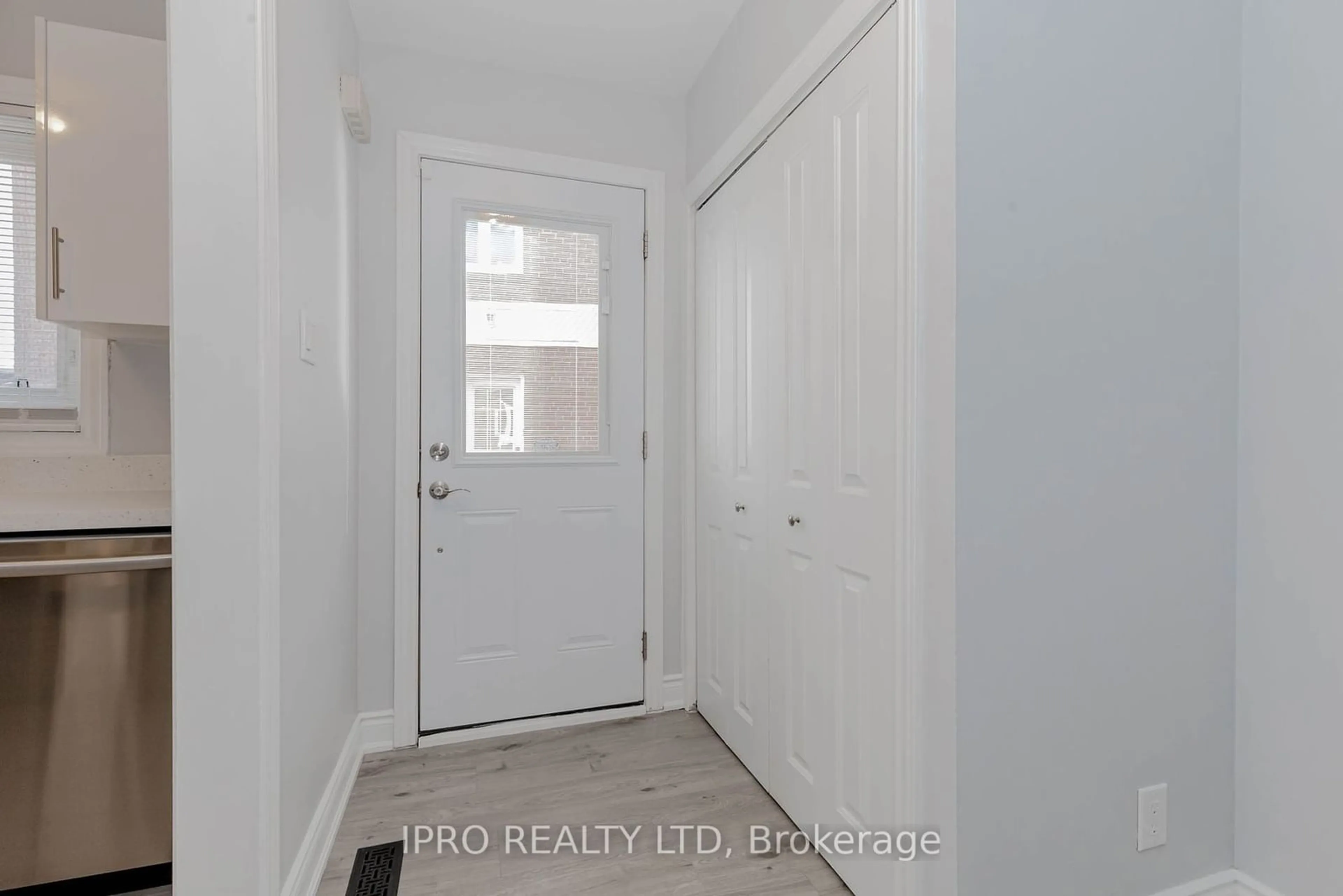 Indoor entryway, not visible floor for 17 Town House Cres, Brampton Ontario L6W 3C7