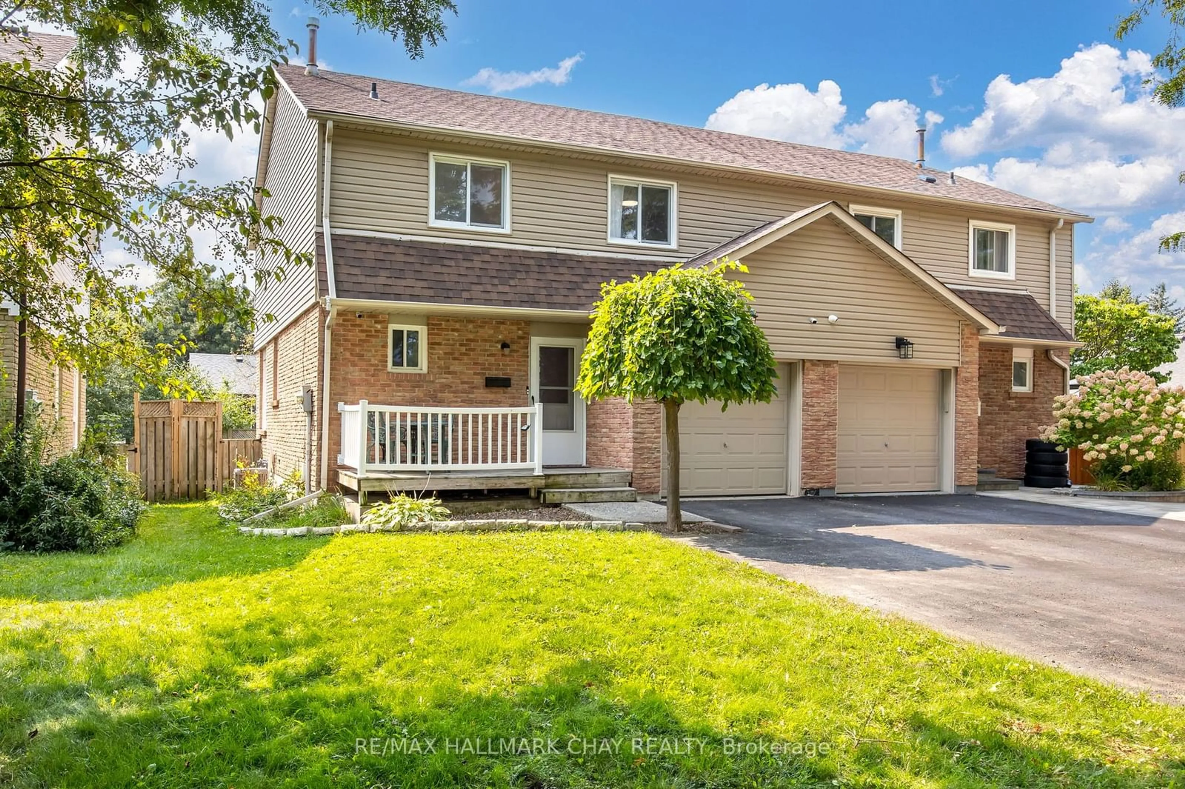 Frontside or backside of a home, cottage for 58 Astorville Sq, Brampton Ontario L6Z 1H4