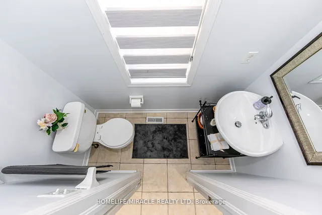 Additional property image - 63 Portrush Tr