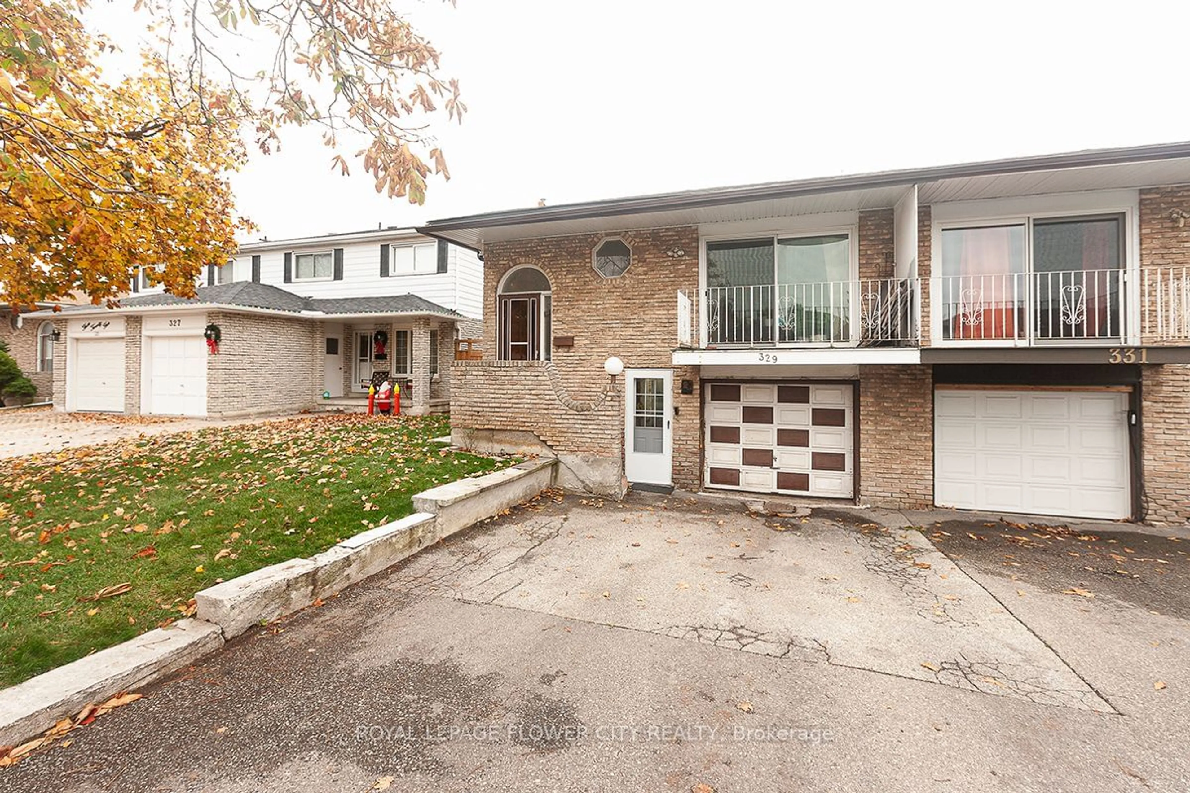 A pic from exterior of the house or condo, cottage for 329 Hansen Rd, Brampton Ontario L6V 2Y2