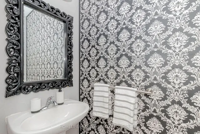 Additional property image - 9 Dufay Rd