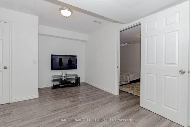 Additional property image - 9 Dufay Rd