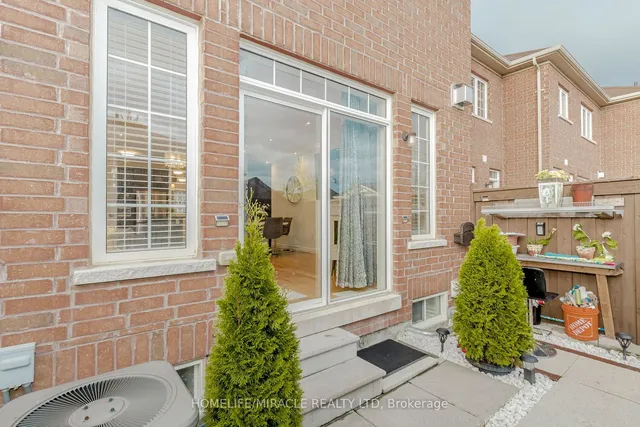 Additional property image - 9 Dufay Rd