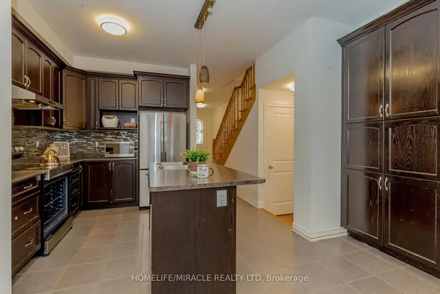 Additional property image - 9 Dufay Rd