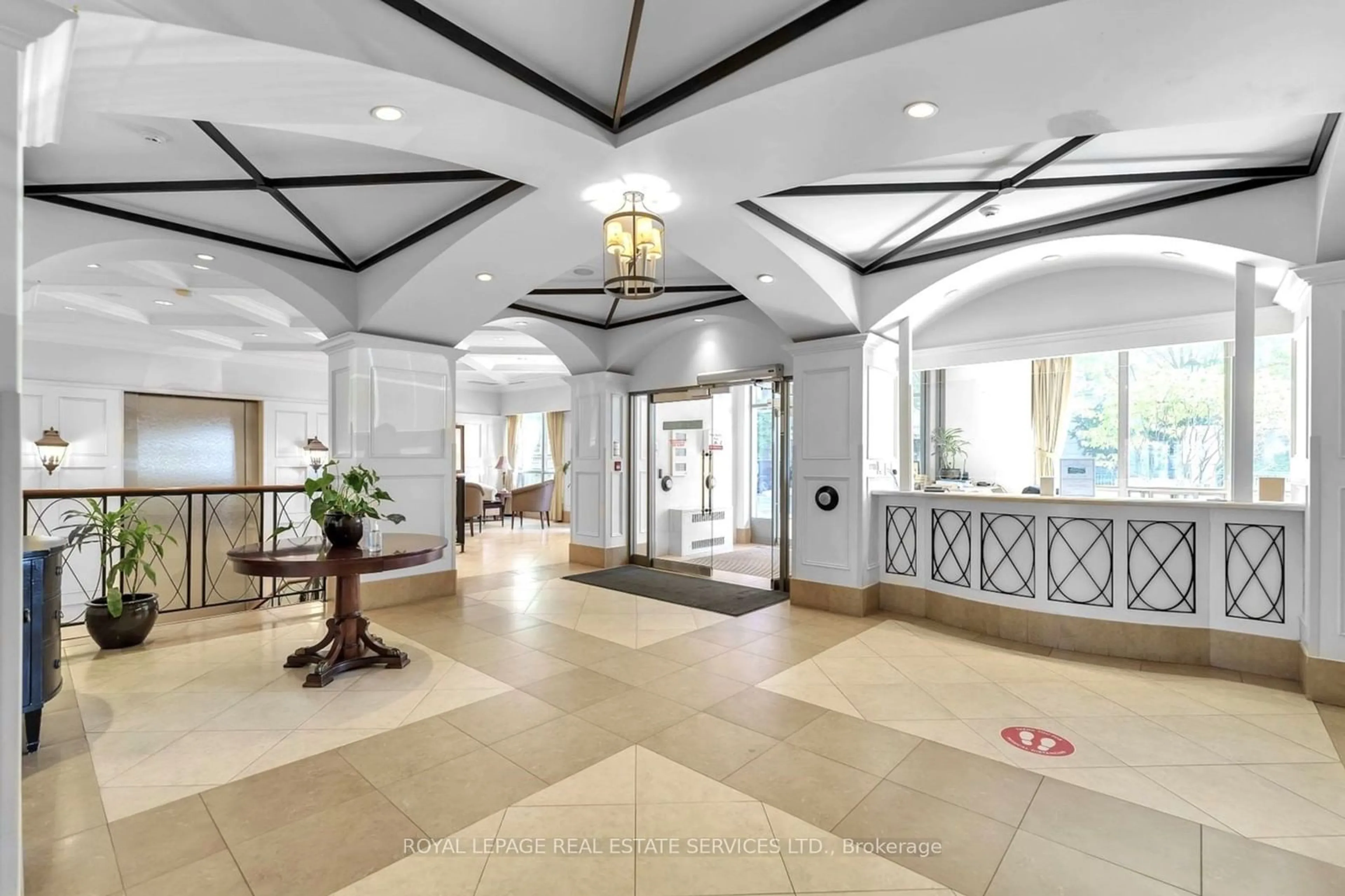 Indoor lobby, wood floors for 5229 Dundas St #2110, Toronto Ontario M9B 6L9