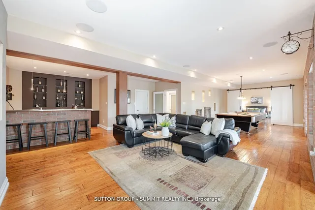 Additional property image - 13 Classic Dr