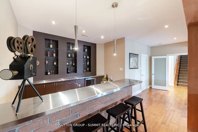 Additional property image - 13 Classic Dr