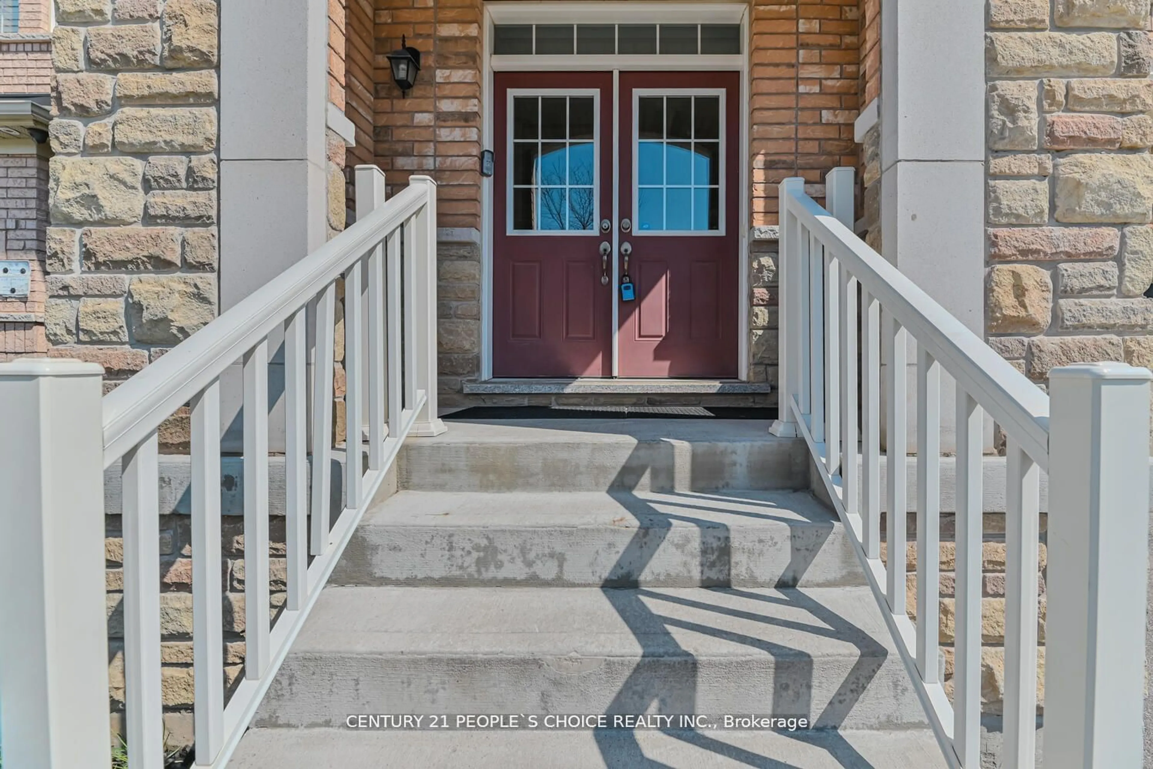 Indoor entryway, ceramic floors for 31 Angelgate Rd, Brampton Ontario L6Y 0X9