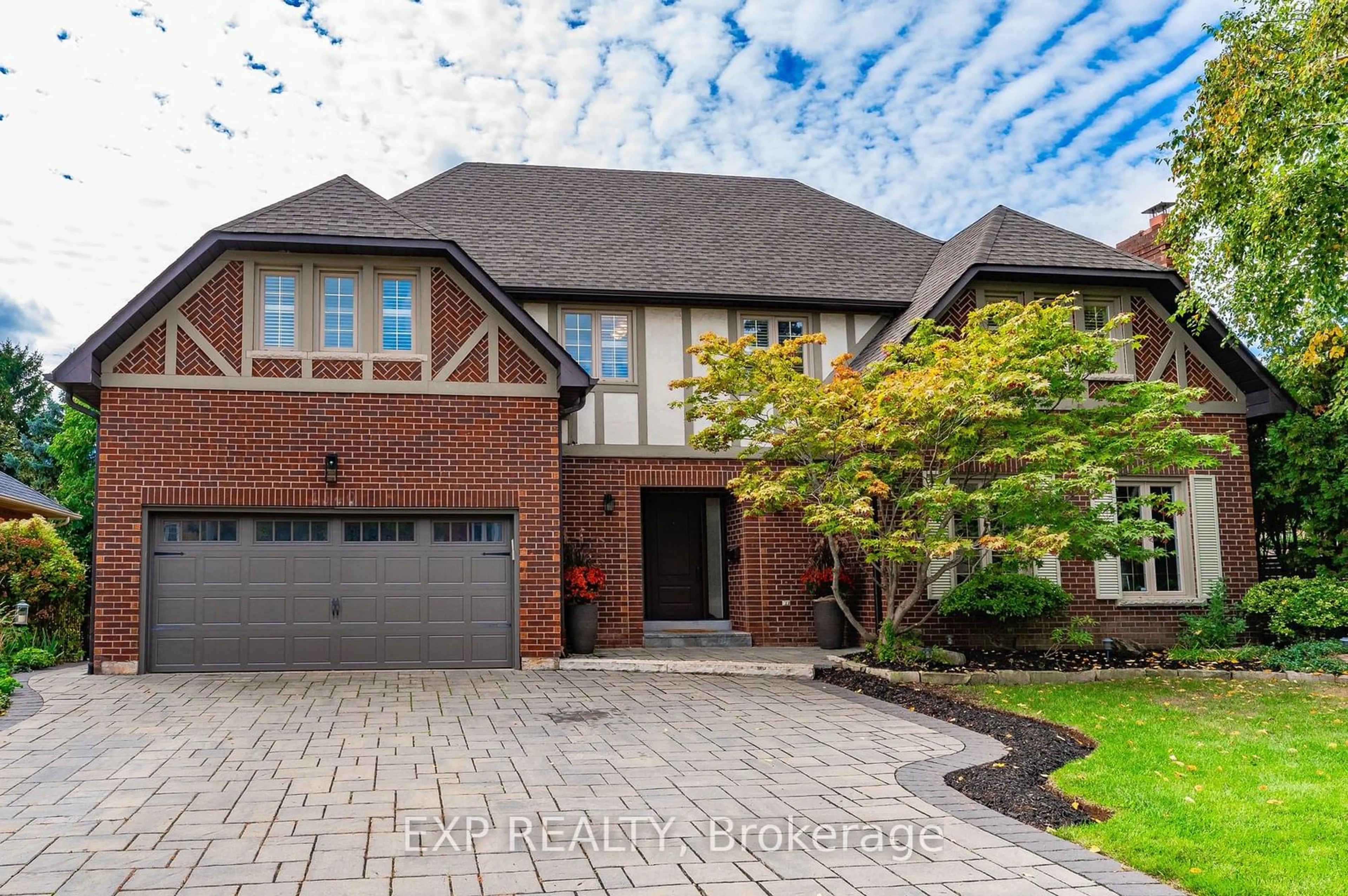 Home with brick exterior material for 1340 Greeneagle Dr, Oakville Ontario L6M 2M9